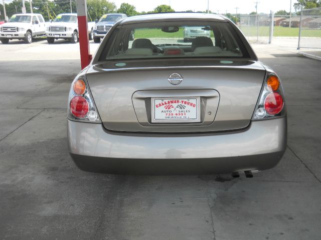 2003 Nissan Altima Pickupslt Quad Cab SWB 4WD 4x4 Truck