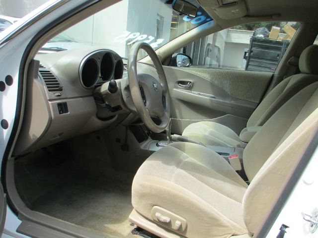 2003 Nissan Altima LE