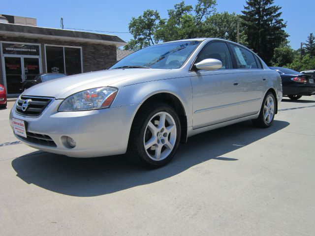 2003 Nissan Altima LE