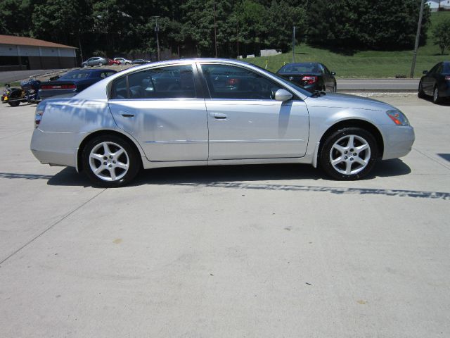 2003 Nissan Altima LE