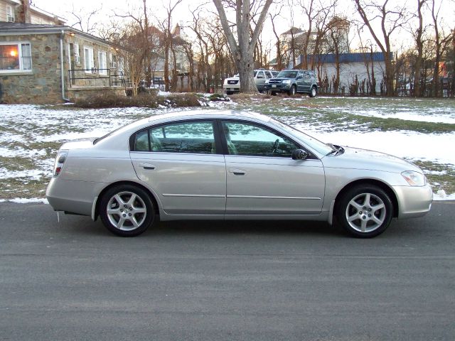 2003 Nissan Altima LE