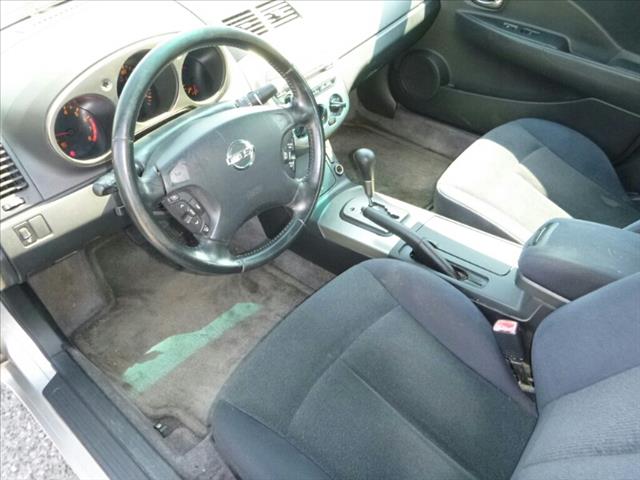 2003 Nissan Altima XR