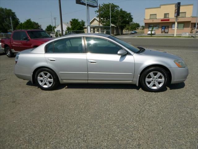 2003 Nissan Altima XR