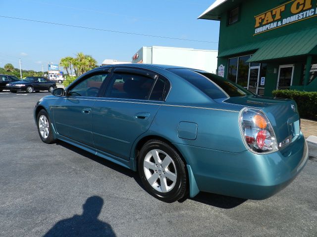 2003 Nissan Altima Pickupslt Quad Cab SWB 4WD 4x4 Truck
