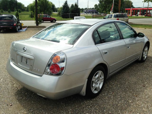 2003 Nissan Altima Pickupslt Quad Cab SWB 4WD 4x4 Truck