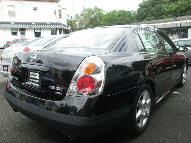 2003 Nissan Altima LE