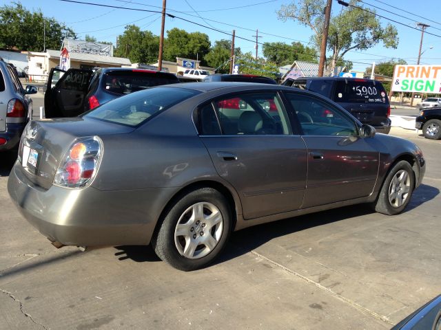 2003 Nissan Altima Pickupslt Quad Cab SWB 4WD 4x4 Truck