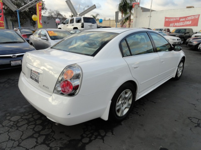 2003 Nissan Altima Pickupslt Quad Cab SWB 4WD 4x4 Truck