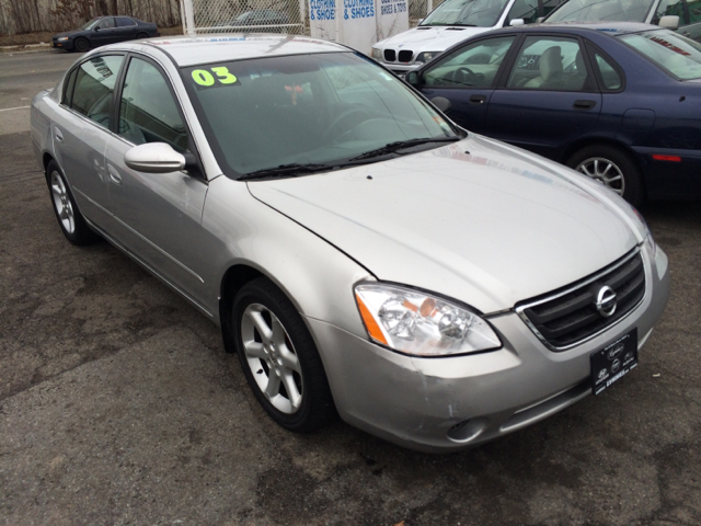 2003 Nissan Altima Pickupslt Quad Cab SWB 4WD 4x4 Truck