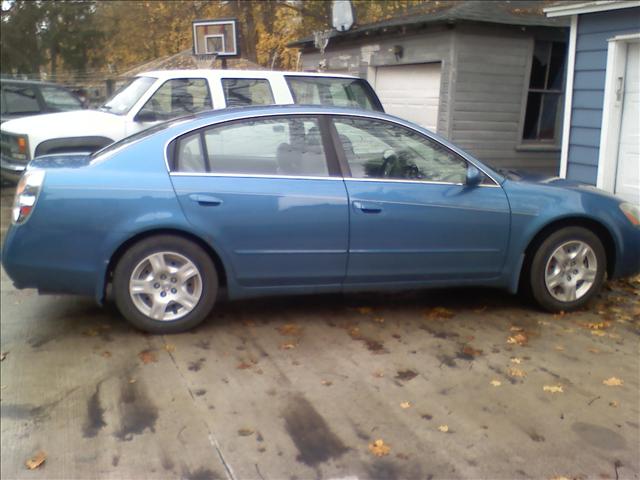 2003 Nissan Altima Unknown