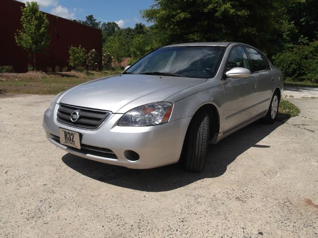 2003 Nissan Altima Pickupslt Quad Cab SWB 4WD 4x4 Truck