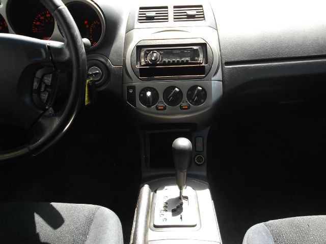 2003 Nissan Altima Pickupslt Quad Cab SWB 4WD 4x4 Truck