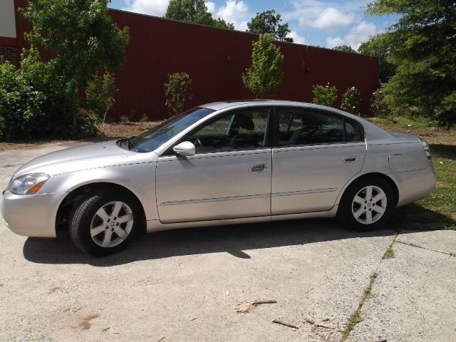2003 Nissan Altima Pickupslt Quad Cab SWB 4WD 4x4 Truck