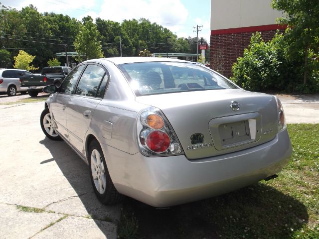 2003 Nissan Altima Pickupslt Quad Cab SWB 4WD 4x4 Truck