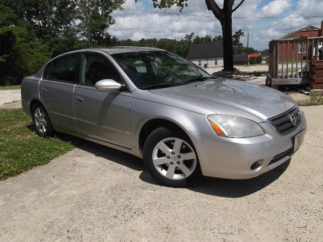 2003 Nissan Altima Pickupslt Quad Cab SWB 4WD 4x4 Truck