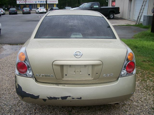 2004 Nissan Altima Pickupslt Quad Cab SWB 4WD 4x4 Truck
