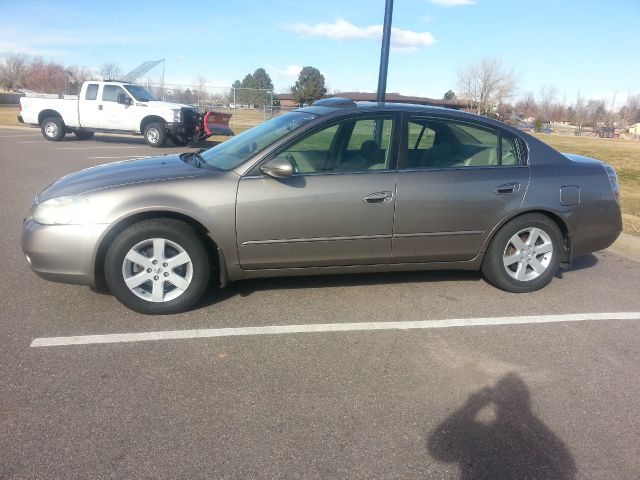 2004 Nissan Altima SLT Quad Cab 2WD