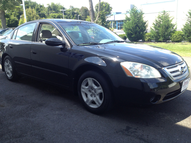 2004 Nissan Altima Pickupslt Quad Cab SWB 4WD 4x4 Truck