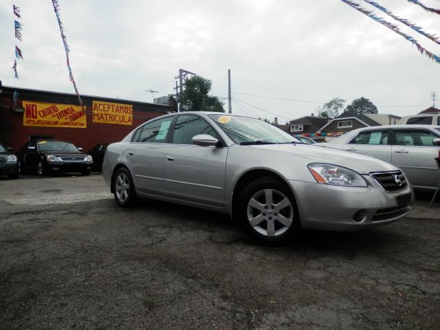 2004 Nissan Altima Pickupslt Quad Cab SWB 4WD 4x4 Truck