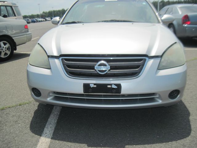 2004 Nissan Altima SLT Quad Cab 2WD