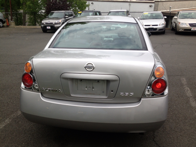 2004 Nissan Altima Pickupslt Quad Cab SWB 4WD 4x4 Truck