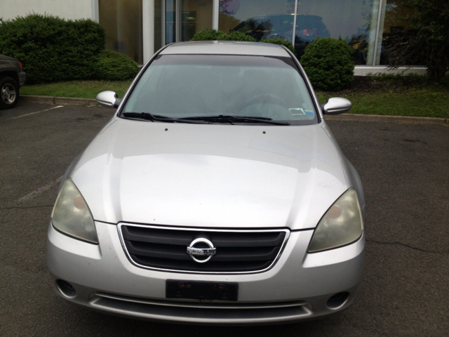 2004 Nissan Altima Pickupslt Quad Cab SWB 4WD 4x4 Truck