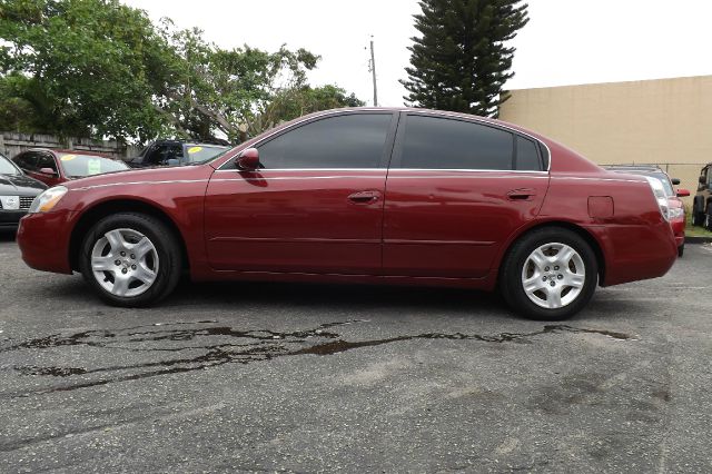 2004 Nissan Altima 3.0L Auto ES