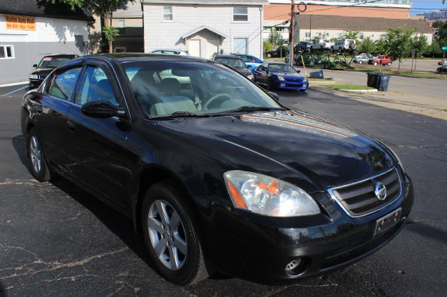 2004 Nissan Altima Pickupslt Quad Cab SWB 4WD 4x4 Truck