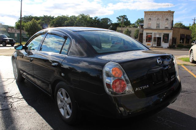 2004 Nissan Altima Pickupslt Quad Cab SWB 4WD 4x4 Truck