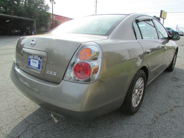 2004 Nissan Altima Pickupslt Quad Cab SWB 4WD 4x4 Truck
