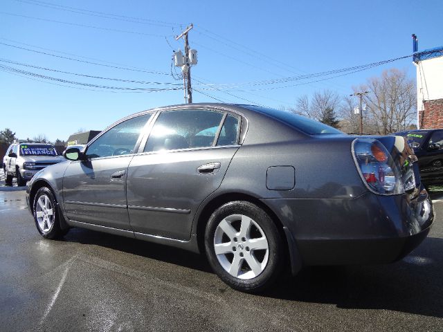 2004 Nissan Altima Pickupslt Quad Cab SWB 4WD 4x4 Truck