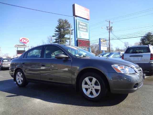 2004 Nissan Altima Pickupslt Quad Cab SWB 4WD 4x4 Truck