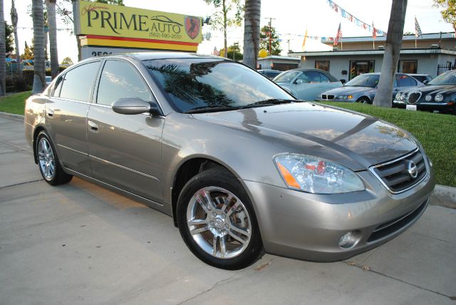 2004 Nissan Altima LE