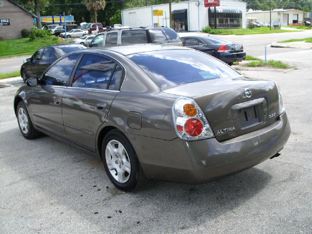 2004 Nissan Altima Pickupslt Quad Cab SWB 4WD 4x4 Truck