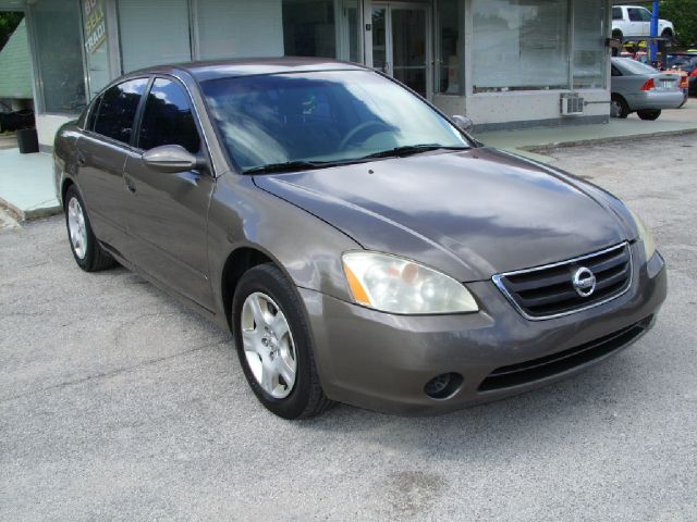 2004 Nissan Altima Pickupslt Quad Cab SWB 4WD 4x4 Truck