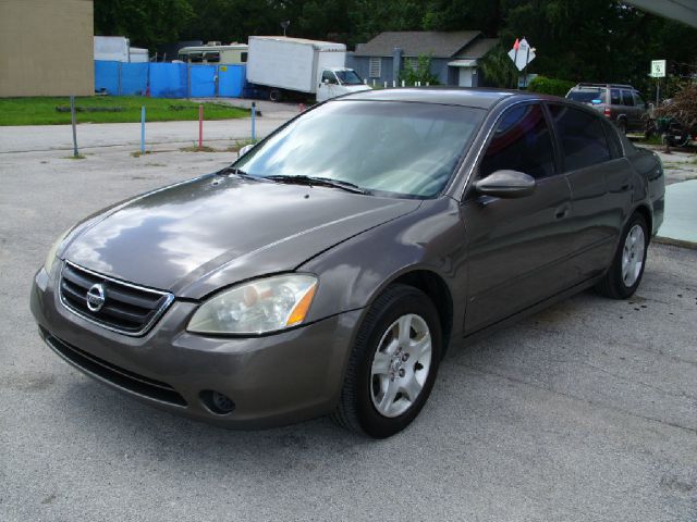2004 Nissan Altima Pickupslt Quad Cab SWB 4WD 4x4 Truck