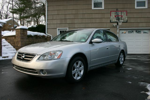 2004 Nissan Altima SLT Quad Cab 2WD