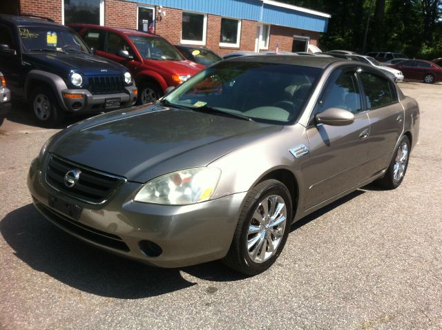2004 Nissan Altima Pickupslt Quad Cab SWB 4WD 4x4 Truck