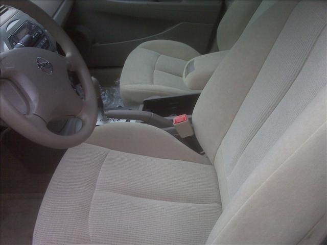 2004 Nissan Altima Unknown