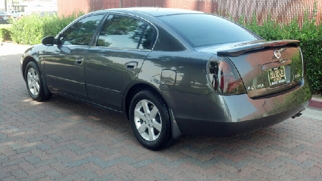 2004 Nissan Altima Pickupslt Quad Cab SWB 4WD 4x4 Truck