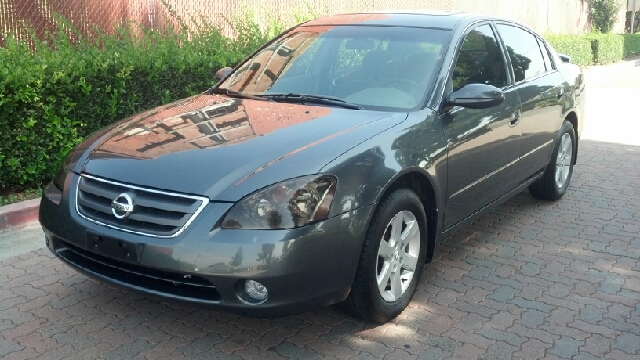 2004 Nissan Altima Pickupslt Quad Cab SWB 4WD 4x4 Truck