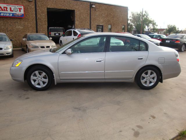 2004 Nissan Altima SLT Quad Cab 2WD