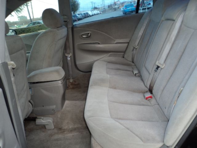 2004 Nissan Altima 2WD Crew Cab 140.5 Laramie