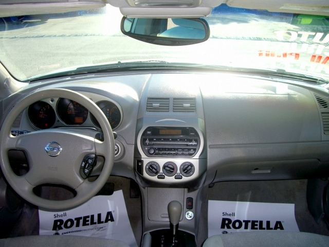 2004 Nissan Altima Pickupslt Quad Cab SWB 4WD 4x4 Truck