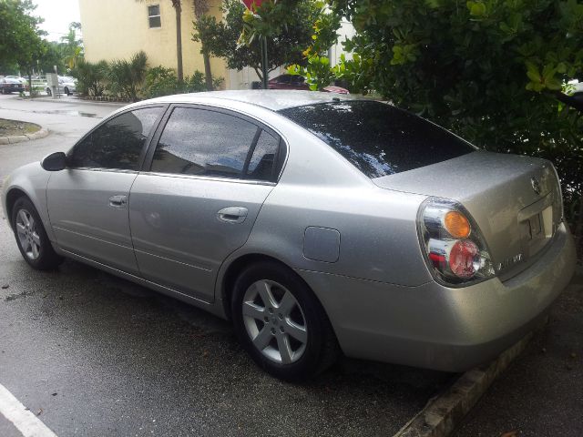 2004 Nissan Altima GS-R