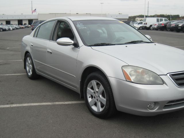 2004 Nissan Altima SLT Quad Cab 2WD