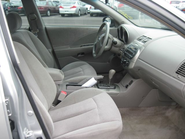 2004 Nissan Altima SLT Quad Cab 2WD