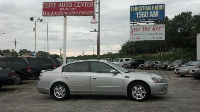 2005 Nissan Altima Pickupslt Quad Cab SWB 4WD 4x4 Truck