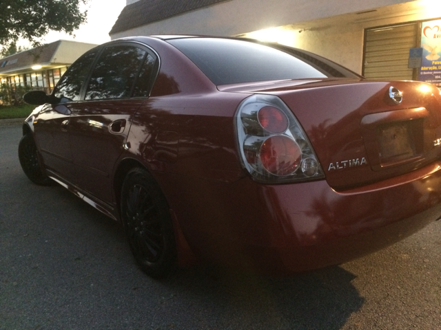 2005 Nissan Altima Pickupslt Quad Cab SWB 4WD 4x4 Truck