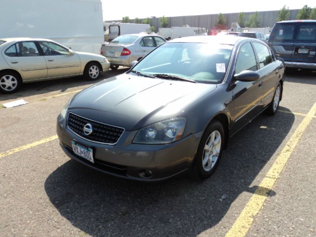 2005 Nissan Altima SLT Quad Cab 2WD